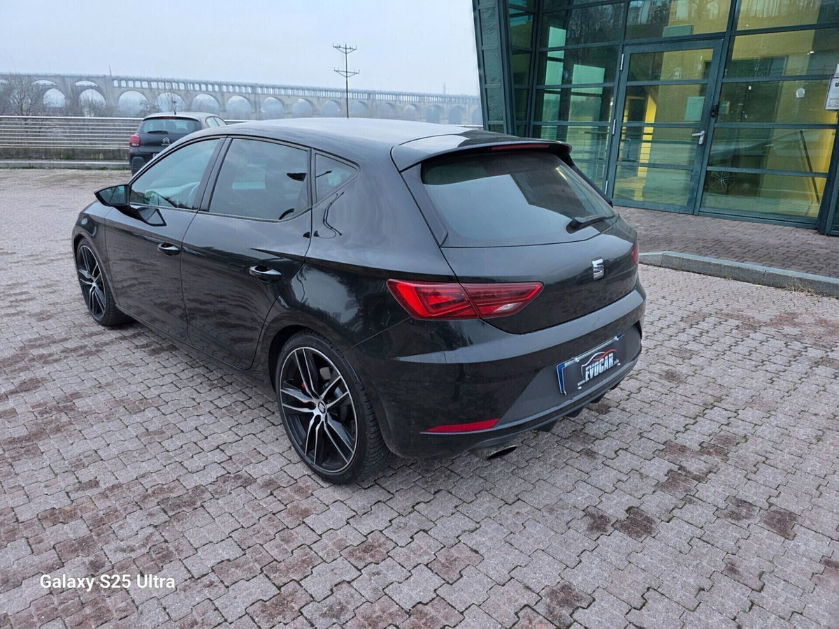 SEAT Leon 2.0 TSI DSG 5p. Cupra R (3)