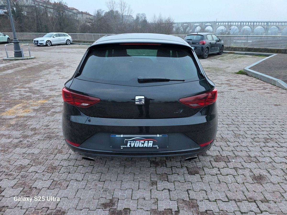 SEAT Leon 2.0 TSI DSG 5p. Cupra R (5)