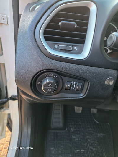 Jeep Renegade 2.0 Mjt 140CV 4WD Active Drive Longitude (4)