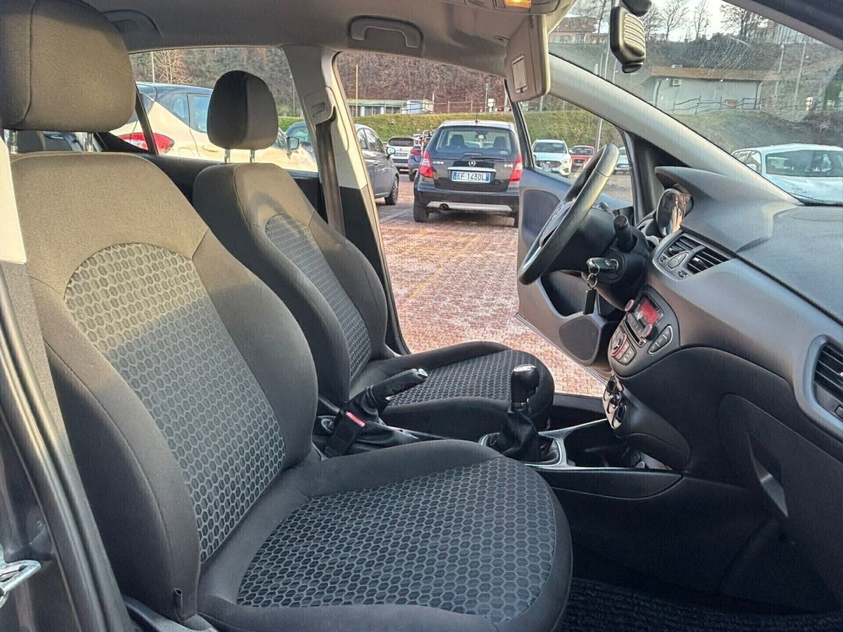 Opel Corsa 1.4 90CV GPL Tech 5 porte n-Joy (4)