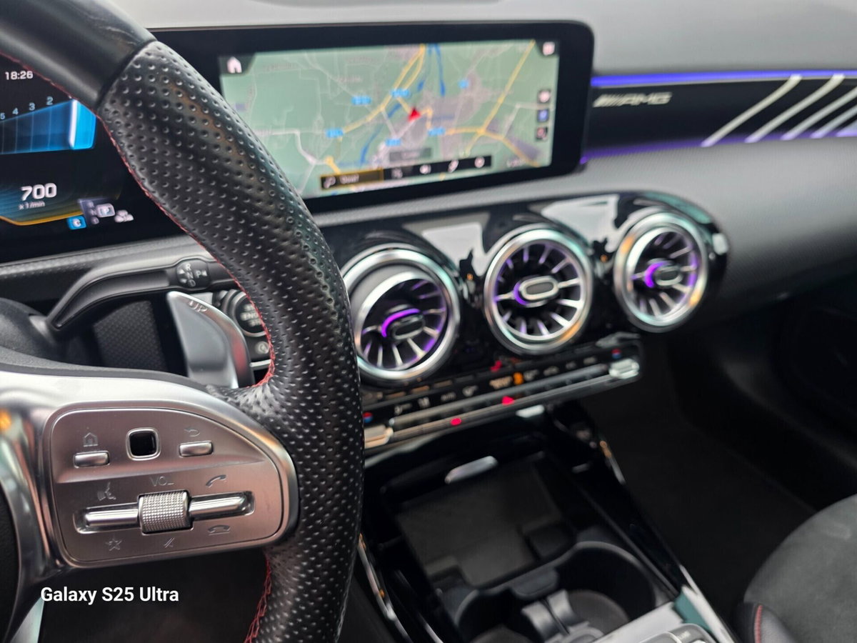 Mercedes-Benz Classe A 35 AMG 4Matic (11)