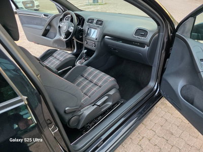 Volkswagen Golf 2.0 TSI DSG 3p. GTI (11)