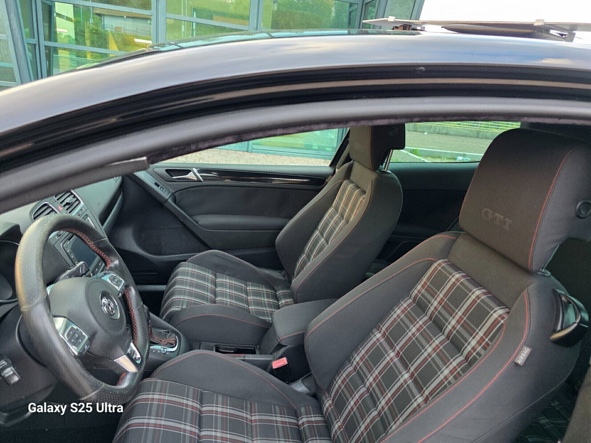 Volkswagen Golf 2.0 TSI DSG 3p. GTI (18)