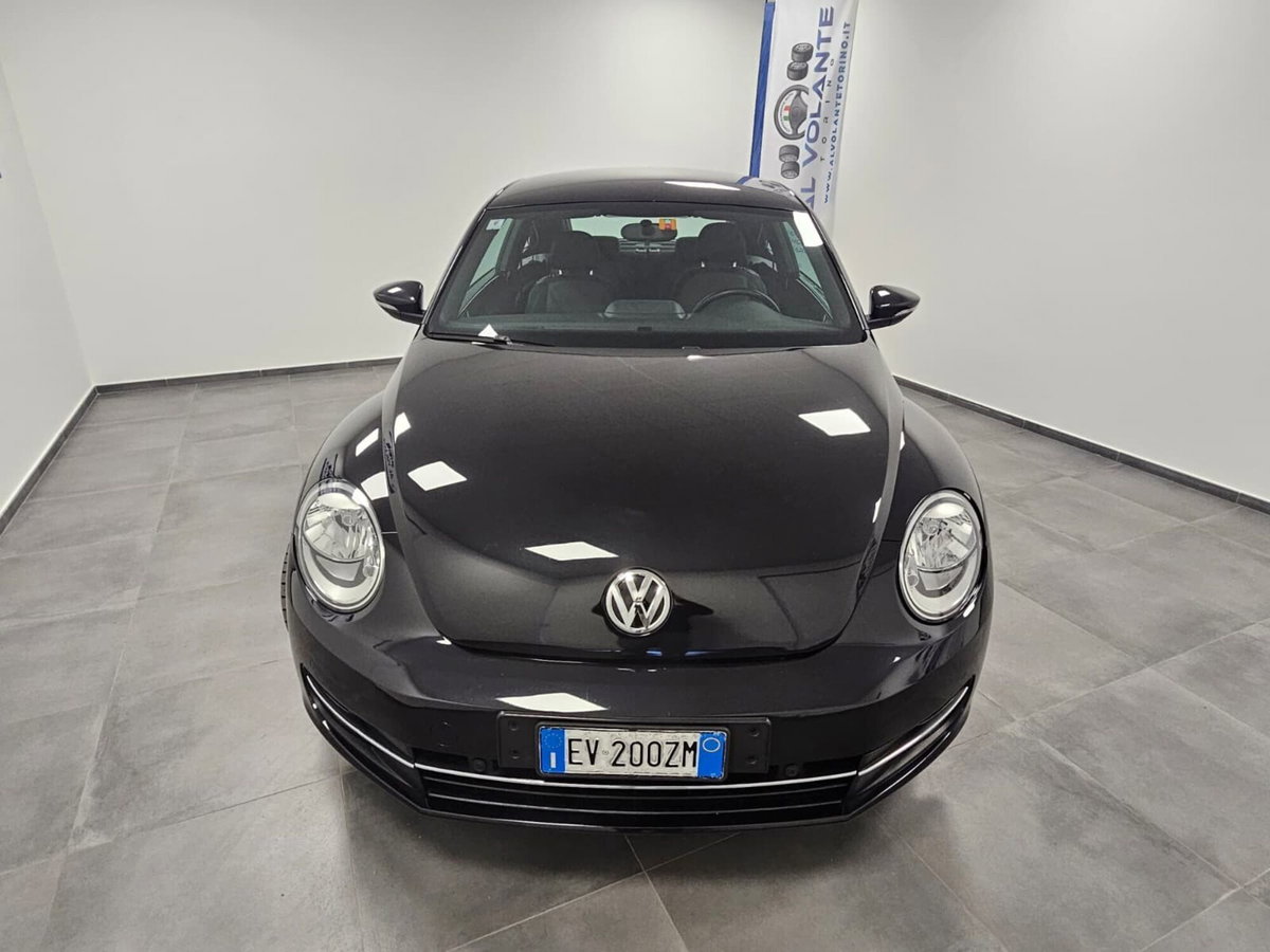 Volkswagen Maggiolino 1.6 TDI Design (15)