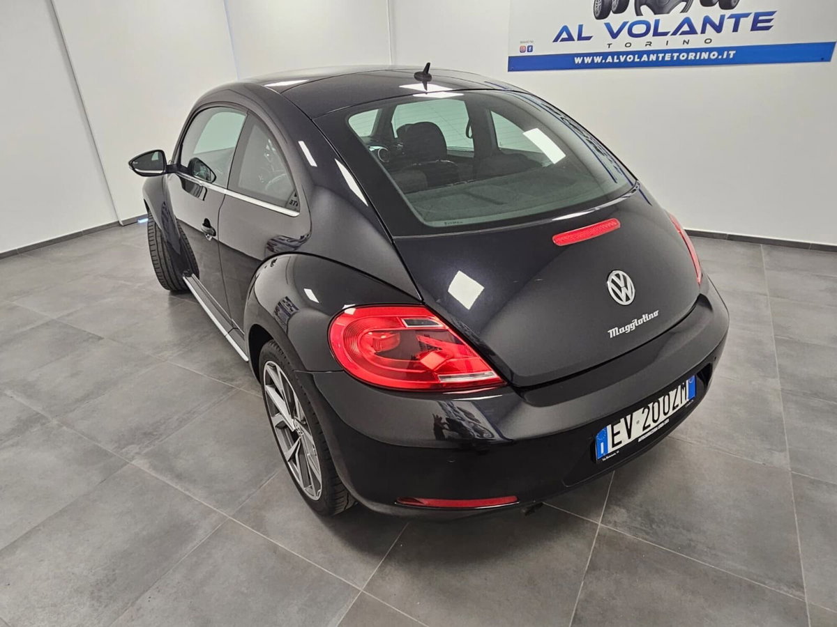 Volkswagen Maggiolino 1.6 TDI Design (5)