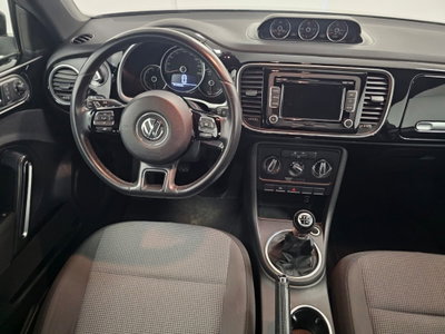 Volkswagen Maggiolino 1.6 TDI Design (7)
