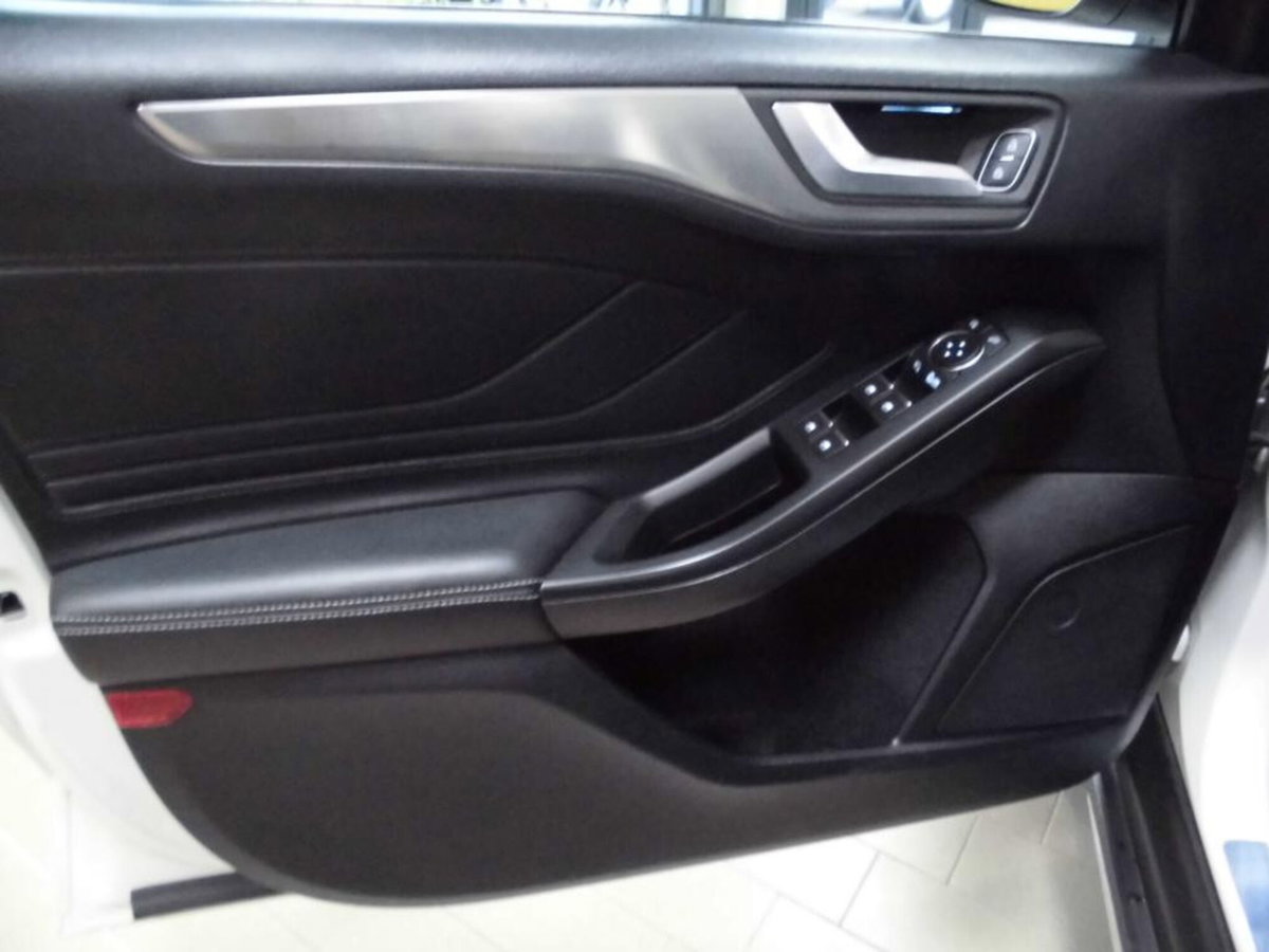 Ford Focus Station Wagon 2.0 EcoBlue 150 CV automatico SW Active X Co-Pilot (8)