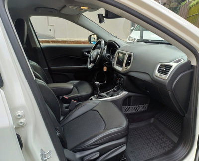 Jeep Compass 2.0 Multijet II aut. 4WD Longitude (10)