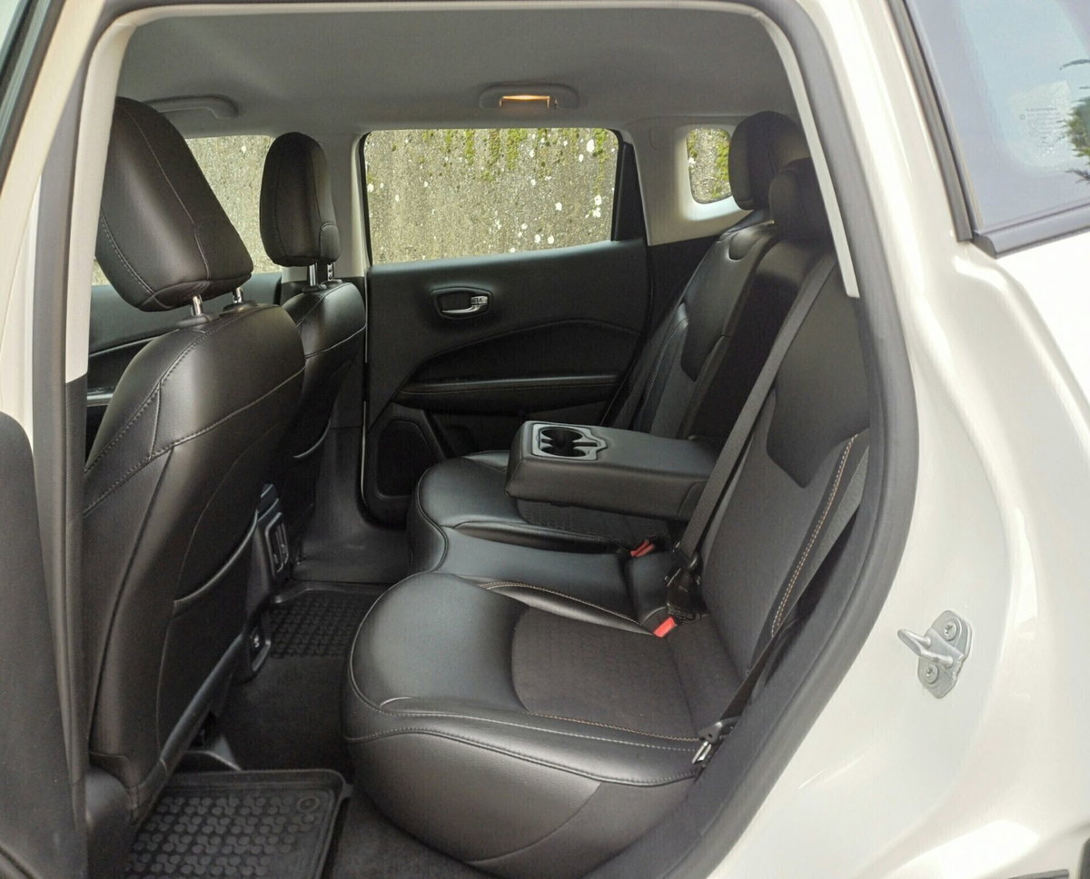 Jeep Compass 2.0 Multijet II aut. 4WD Longitude (9)