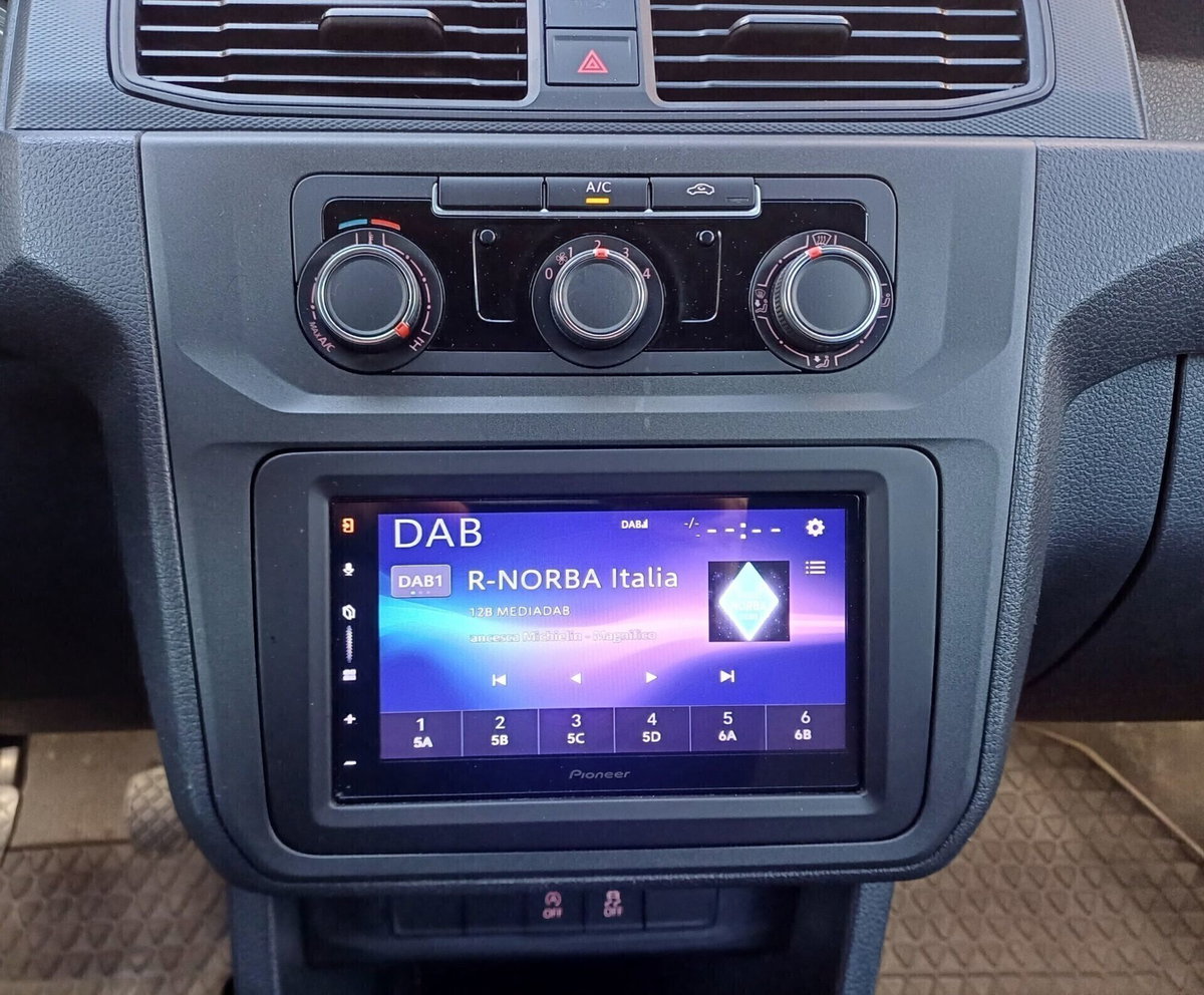 Volkswagen Caddy 2.0 TDI 122 CV 4MOTION Trendline (12)