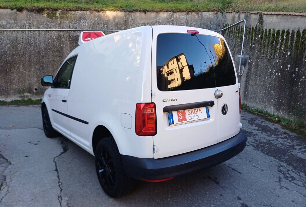 Volkswagen Caddy 2.0 TDI 122 CV 4MOTION Trendline (4)