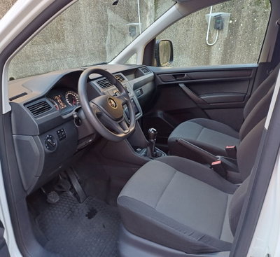 Volkswagen Caddy 2.0 TDI 122 CV 4MOTION Trendline (7)