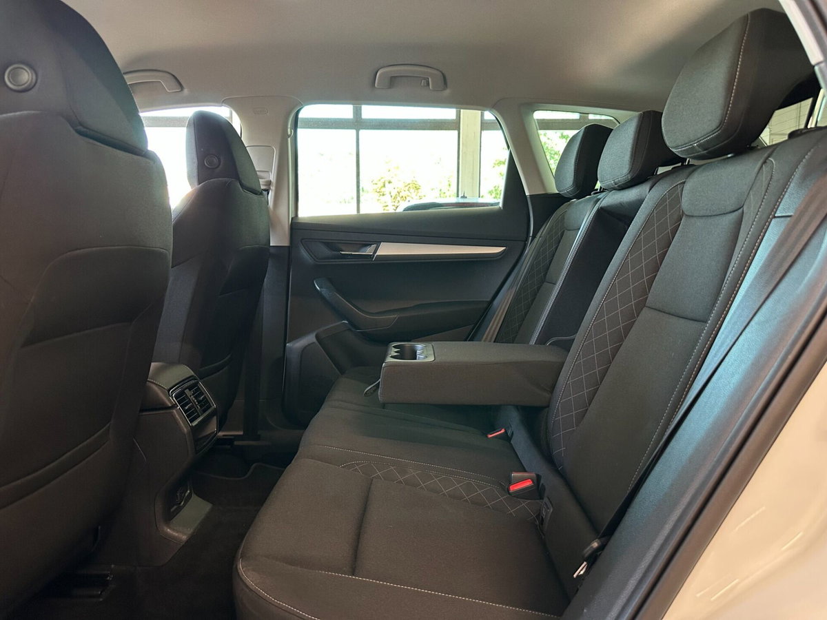Skoda Karoq 2.0 TDI EVO SCR 115 CV DSG Ambition (9)