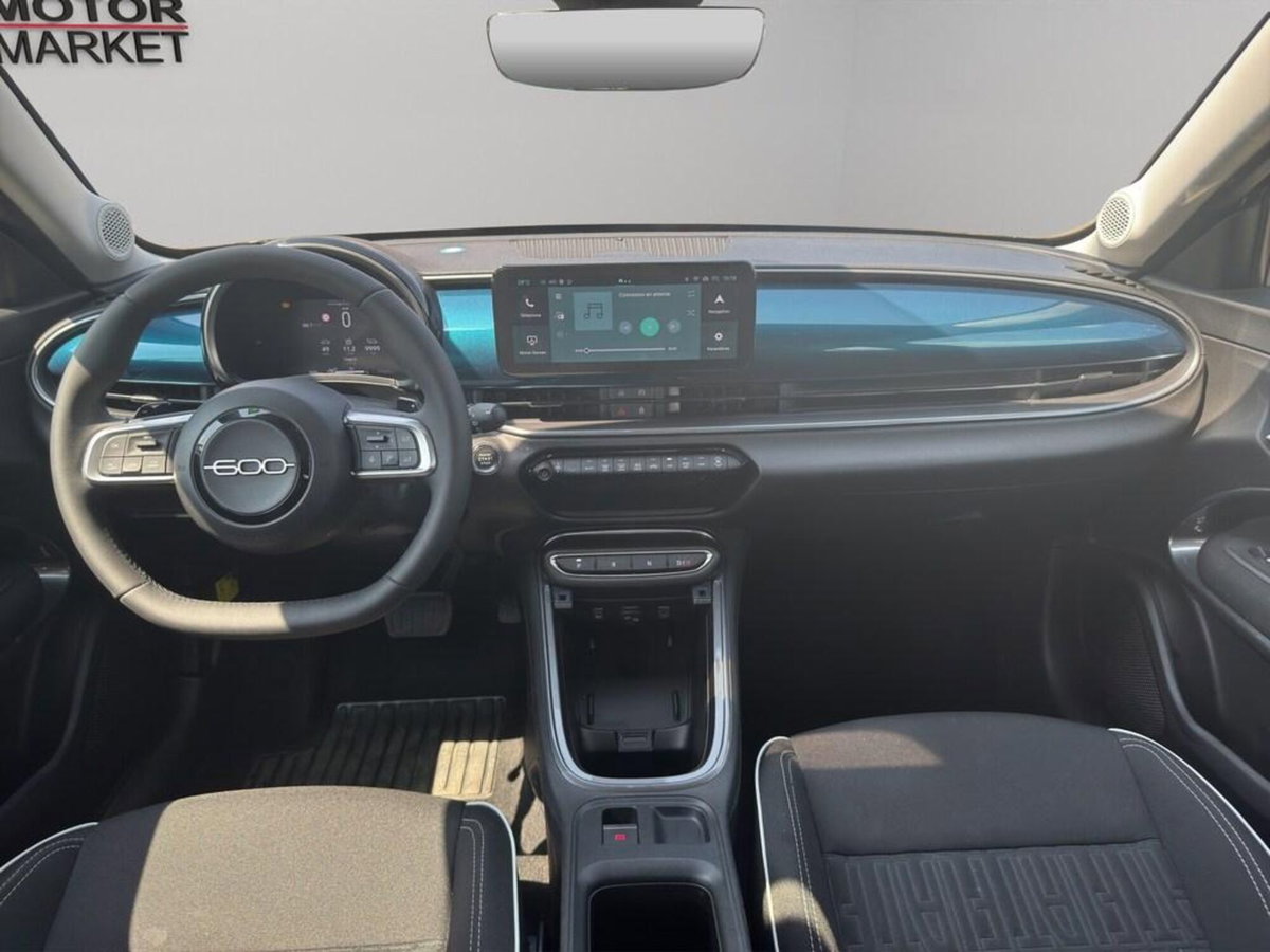 Fiat 600 1.2 hybrid Pop 145cv auto (14)