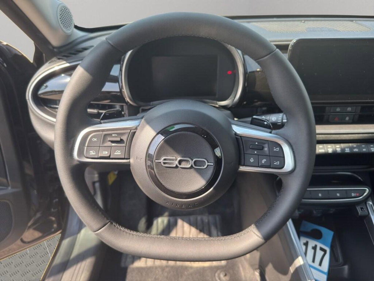 Fiat 600 1.2 hybrid Pop 145cv auto (10)