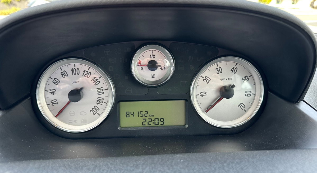 Lancia Ypsilon 1.2 69 CV Diva (14)