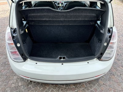 Lancia Ypsilon 1.2 69 CV Diva (15)