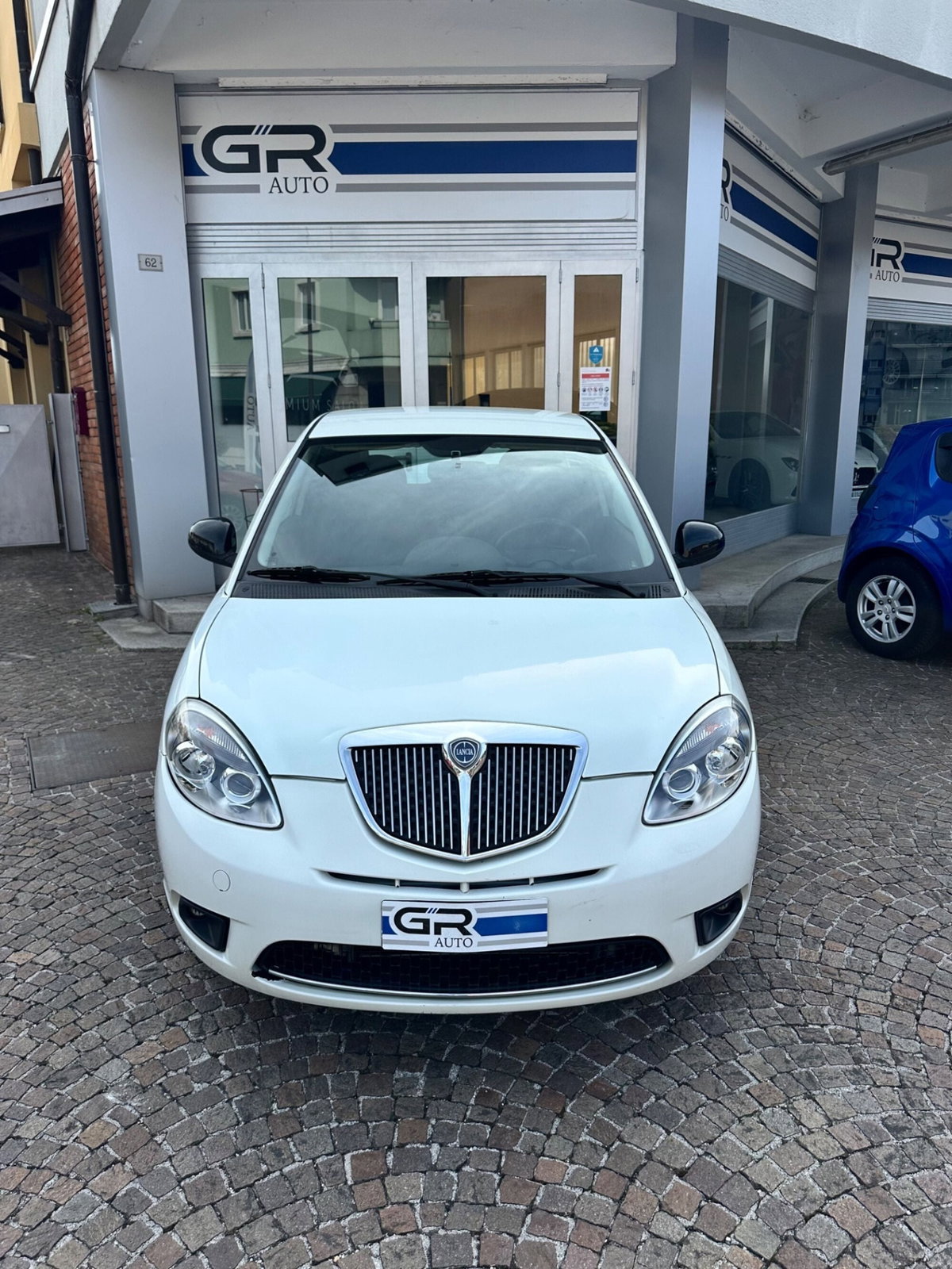 Lancia Ypsilon 1.2 69 CV Diva (2)