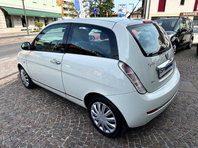 Lancia Ypsilon 1.2 69 CV Diva (4)