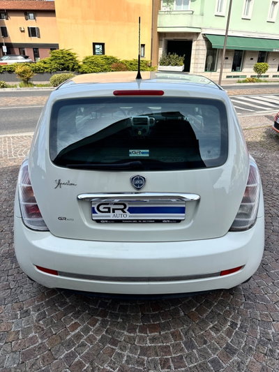 Lancia Ypsilon 1.2 69 CV Diva (5)