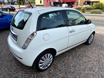 Lancia Ypsilon 1.2 69 CV Diva (6)