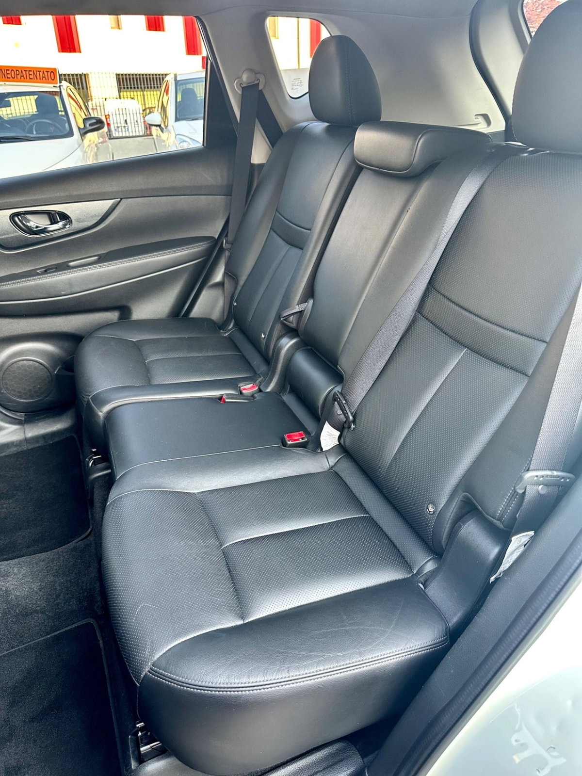 Nissan X-Trail 1.6 dCi 2WD Tekna (10)