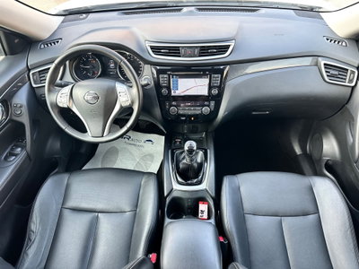 Nissan X-Trail 1.6 dCi 2WD Tekna (11)