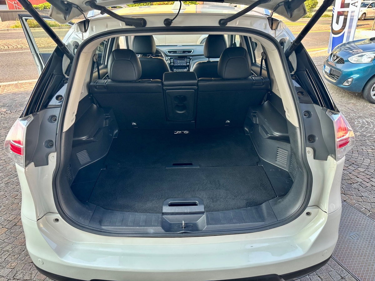 Nissan X-Trail 1.6 dCi 2WD Tekna (16)
