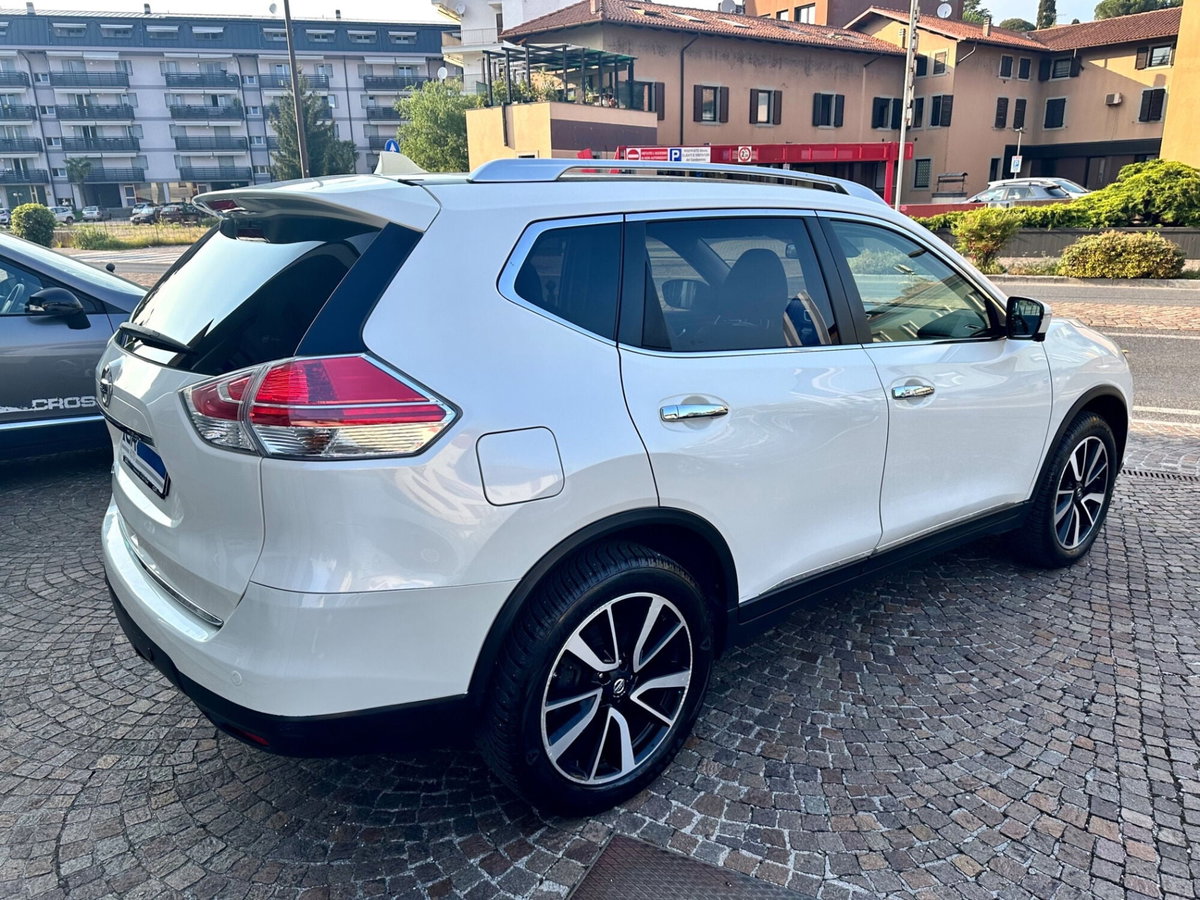 Nissan X-Trail 1.6 dCi 2WD Tekna (6)