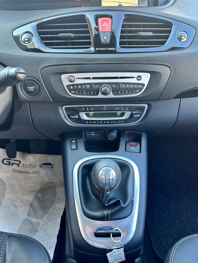 Renault Scenic E-Tech Electric 1.5 dCi 110CV Luxe (15)