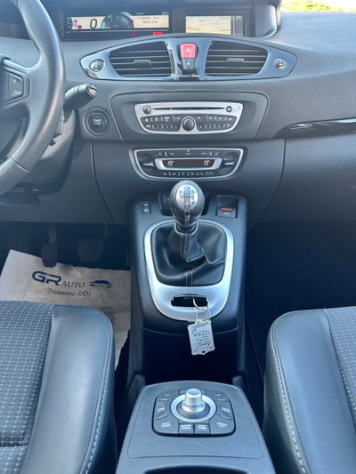 Renault Scenic E-Tech Electric 1.5 dCi 110CV Luxe (16)