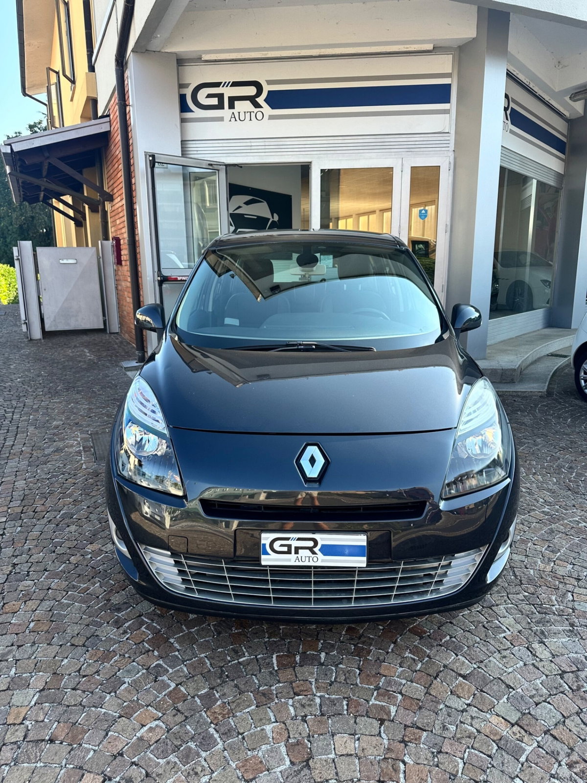 Renault Scenic E-Tech Electric 1.5 dCi 110CV Luxe (2)