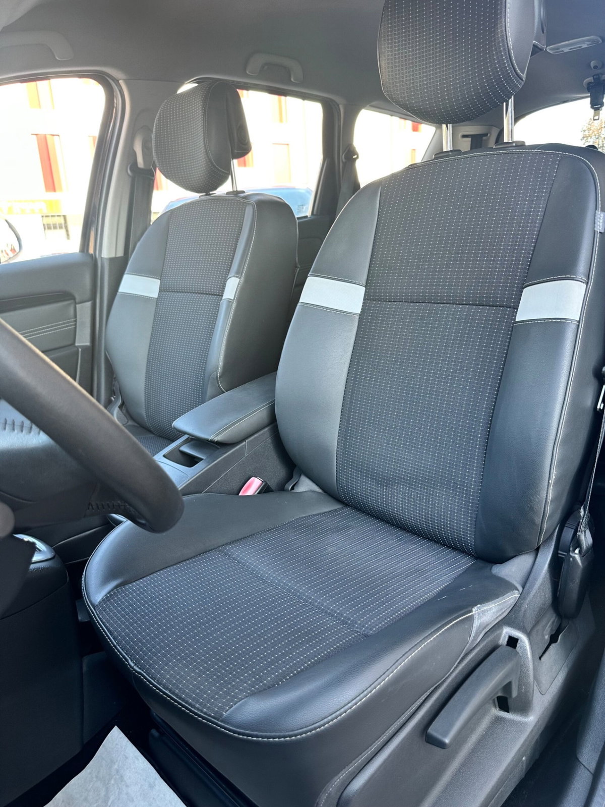 Renault Scenic E-Tech Electric 1.5 dCi 110CV Luxe (8)