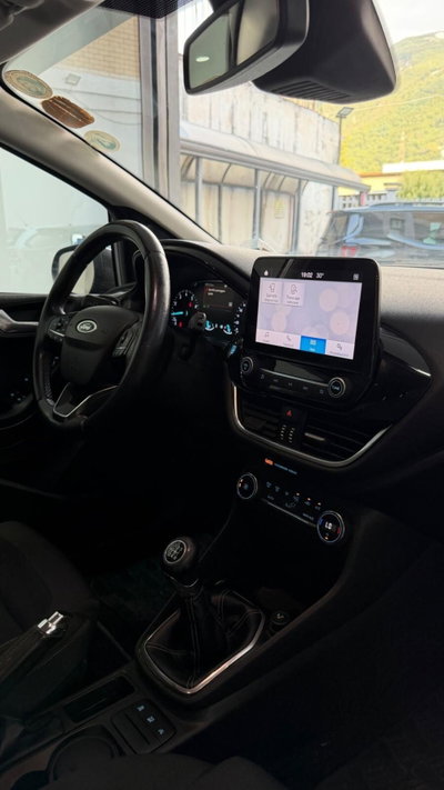 Ford Fiesta 1.1 75 CV GPL 5 porte (12)