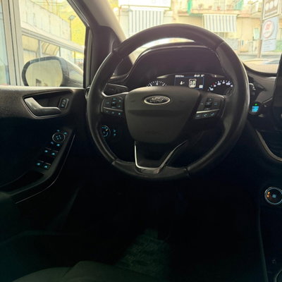 Ford Fiesta 1.1 75 CV GPL 5 porte (13)