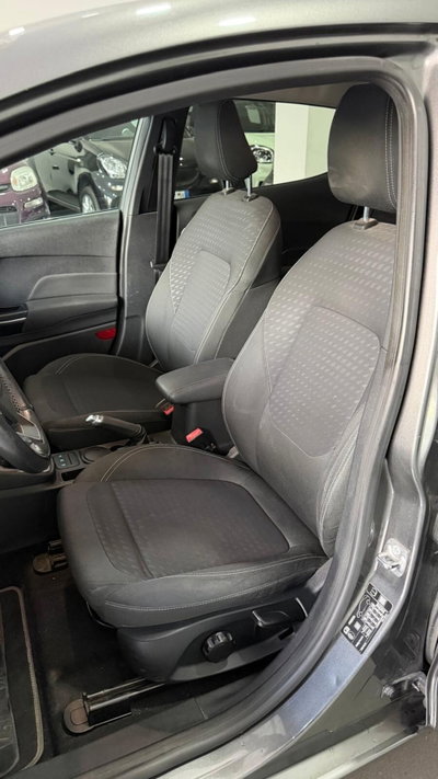 Ford Fiesta 1.1 75 CV GPL 5 porte (14)