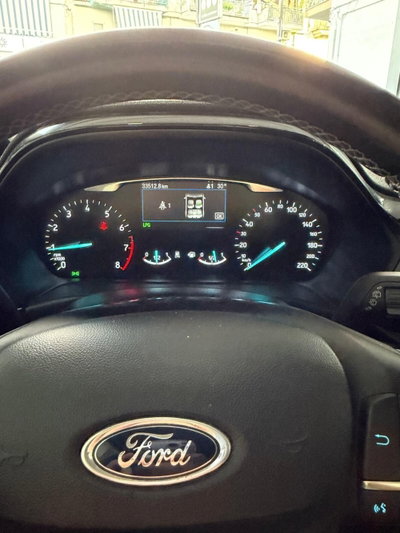 Ford Fiesta 1.1 75 CV GPL 5 porte (18)