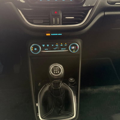 Ford Fiesta 1.1 75 CV GPL 5 porte (19)