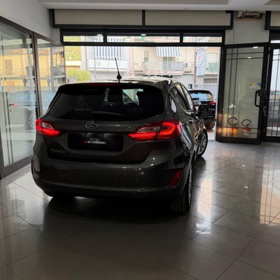 Ford Fiesta 1.1 75 CV GPL 5 porte (6)