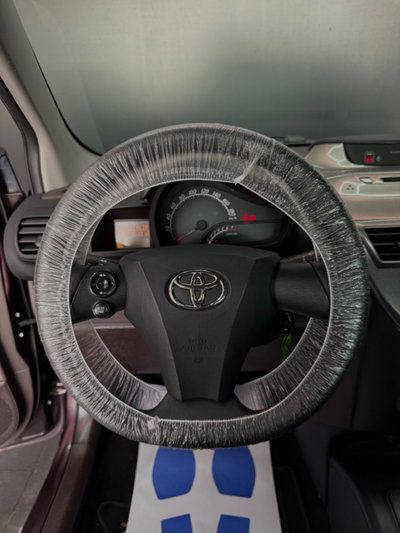 Toyota iQ 1.0 Multidrive (11)