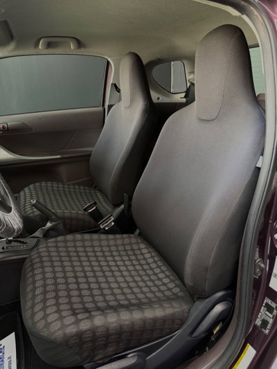 Toyota iQ 1.0 Multidrive (13)