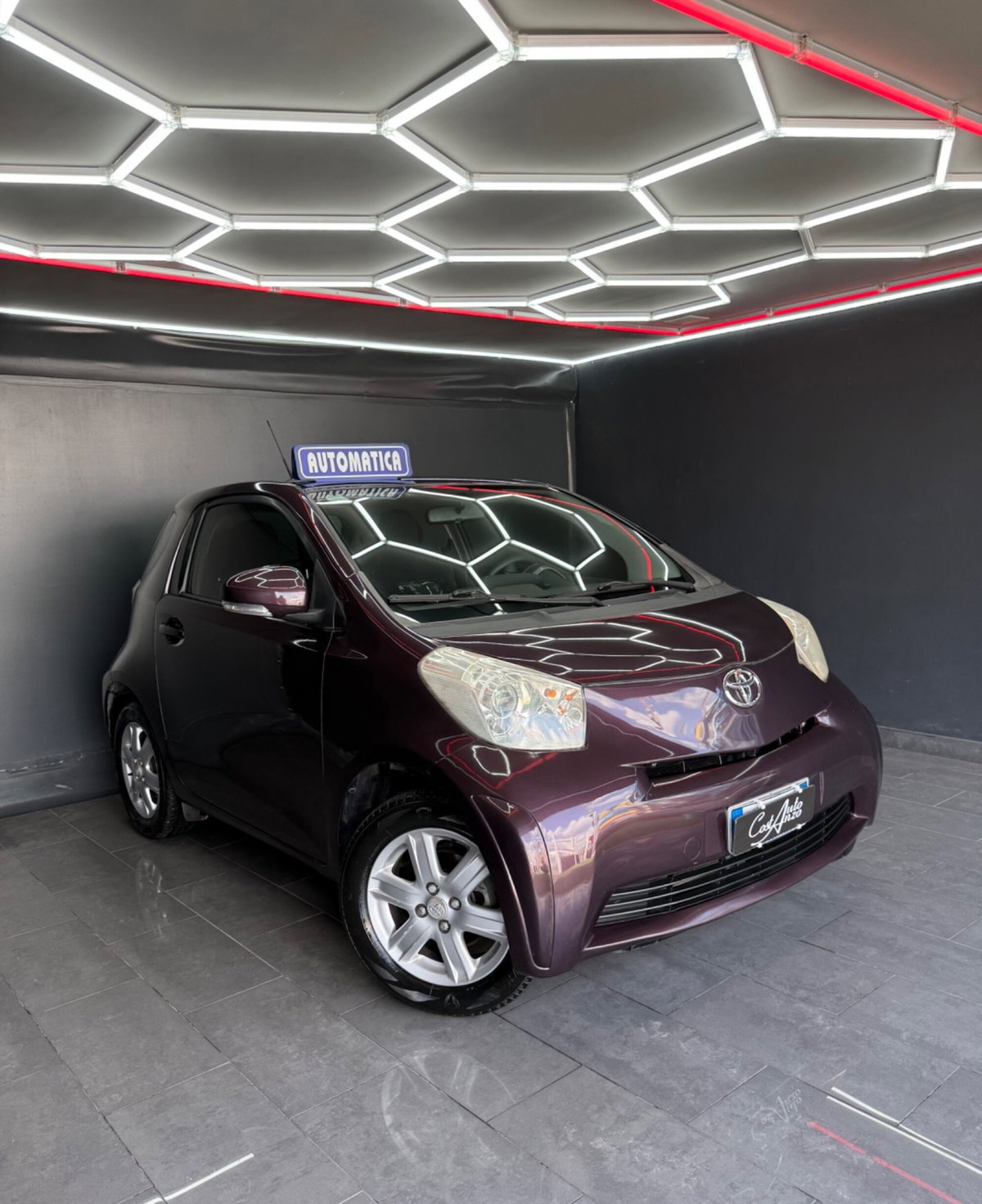 Toyota iQ 1.0 Multidrive (2)