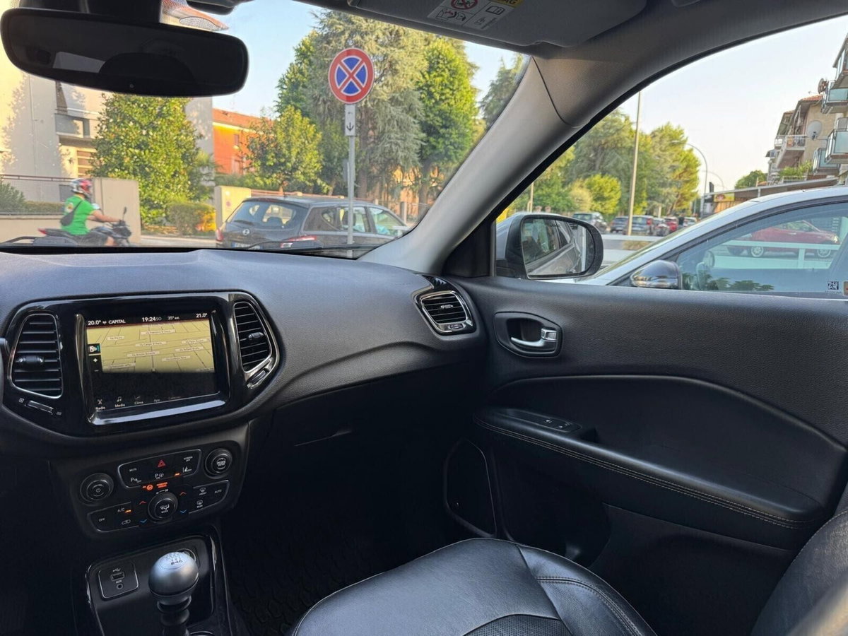 Jeep Compass 1.6 Multijet II 2WD Limited (16)