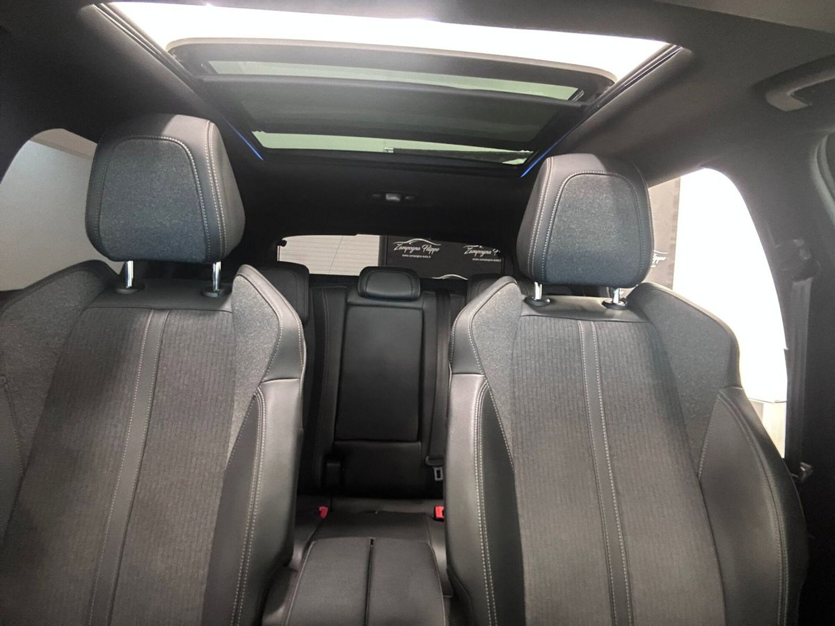 Peugeot 3008 BlueHDi 130 S&S EAT8 GT Line (12)