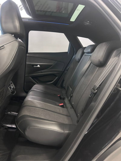 Peugeot 3008 BlueHDi 130 S&S EAT8 GT Line (17)