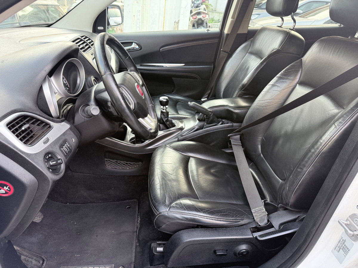 Fiat Freemont 2.0 Multijet 140 CV Lounge (12)
