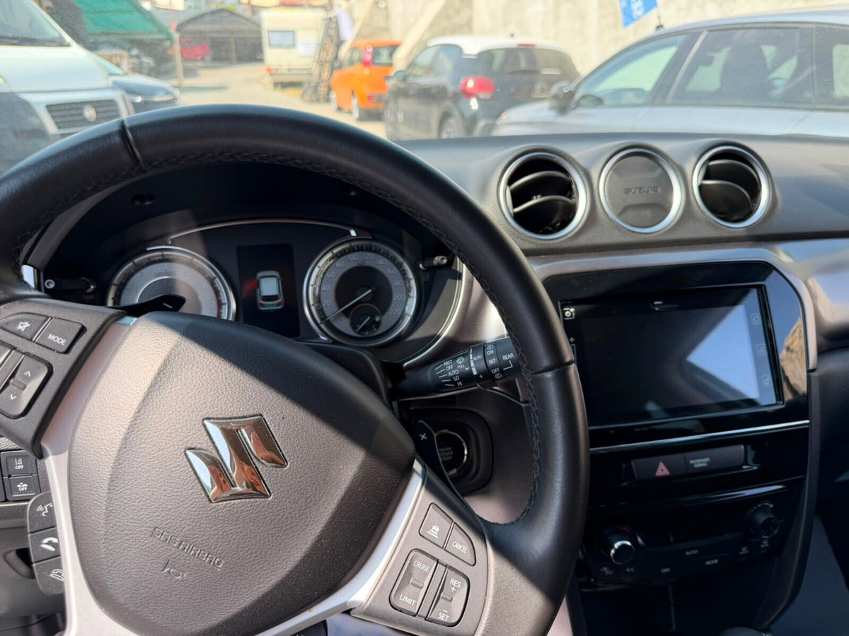 Suzuki Vitara 1.4 Hybrid A/T 4WD AllGrip Starview (7)
