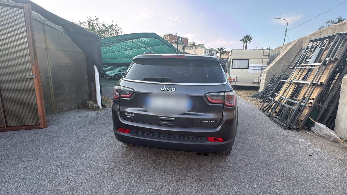 Jeep Compass 2.0 Multijet II 4WD Limited (3)