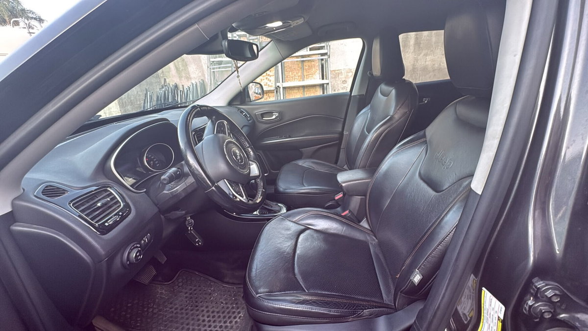 Jeep Compass 2.0 Multijet II 4WD Limited (9)
