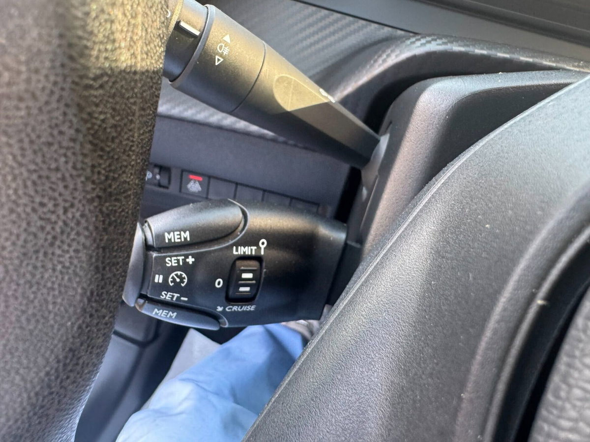 Peugeot 208 PureTech 75 Stop&Start 5 porte Active (12)